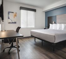 stayAPT Suites Dothan Suite