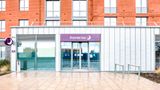 Premier Inn Wokingham Town Centre Exterior