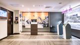 Premier Inn Wokingham Town Centre Lobby