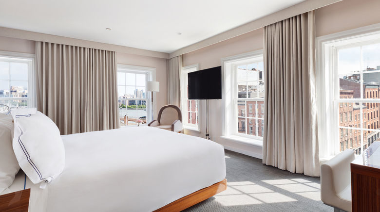 <b>33 Hotel, New York City, Seaport Suite</b>. Images powered by <a href="https://www.leonardoworldwide.com/" title="Leonardo Worldwide" target="_blank">Leonardo</a>.
