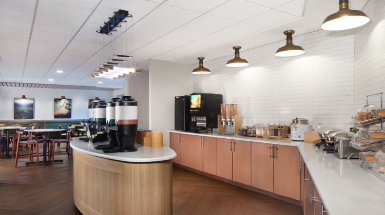 Fairfield Inn & Suites Charleston Restaurant