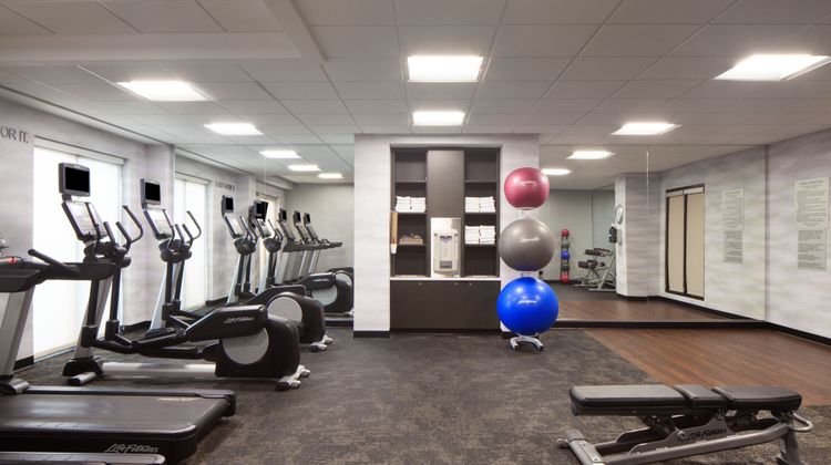 Fairfield Inn & Suites Charleston Recreation