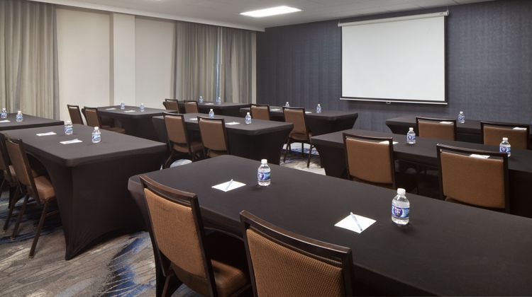 Fairfield Inn & Suites Charleston Meeting