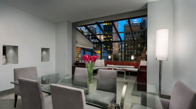 <b>Royalton New York Suite</b>. Images powered by <a href="https://www.leonardoworldwide.com/" title="Leonardo Worldwide" target="_blank">Leonardo</a>.