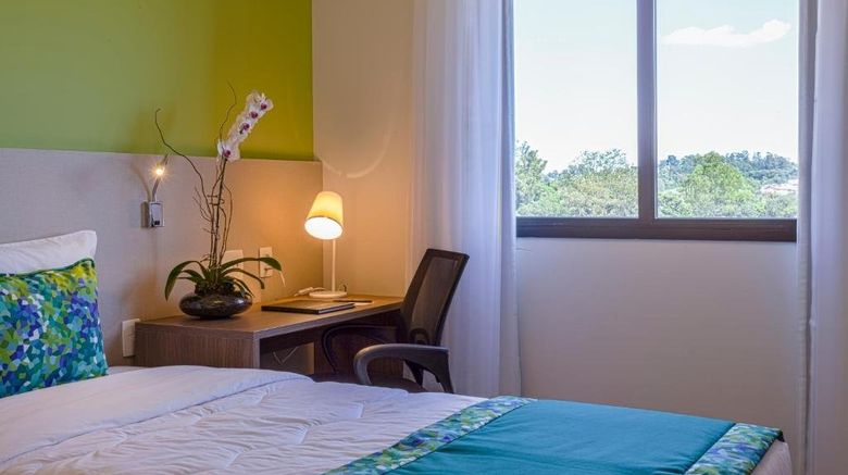 <b>Blue Tree Towers Valinhos Room</b>. Images powered by <a href="https://www.leonardoworldwide.com/" title="Leonardo Worldwide" target="_blank">Leonardo</a>.