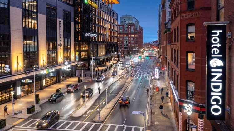 Hotel Indigo Boston Garden Exterior