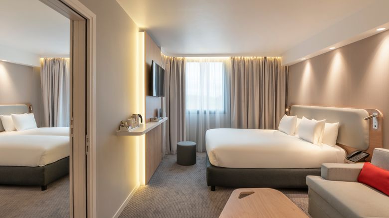 <b>Holiday Inn Express Marne la Vallee Room</b>. Images powered by <a href="https://www.leonardoworldwide.com/" title="Leonardo Worldwide" target="_blank">Leonardo</a>.