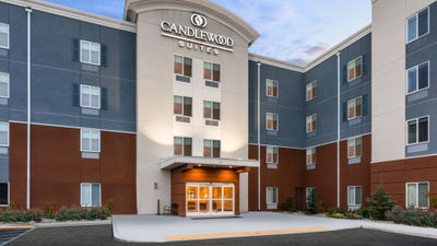 Candlewood Suites Portland Airport
