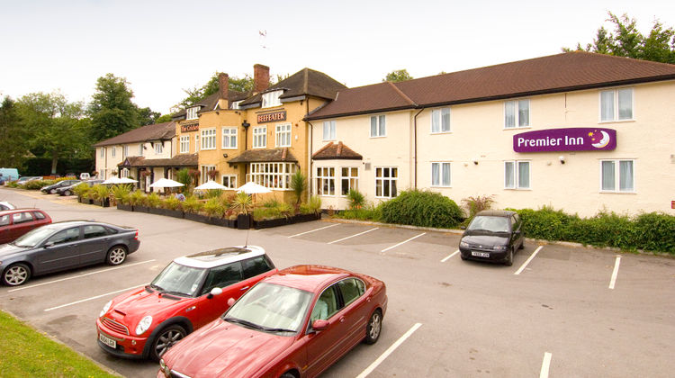 Premier Inn Bagshot Exterior