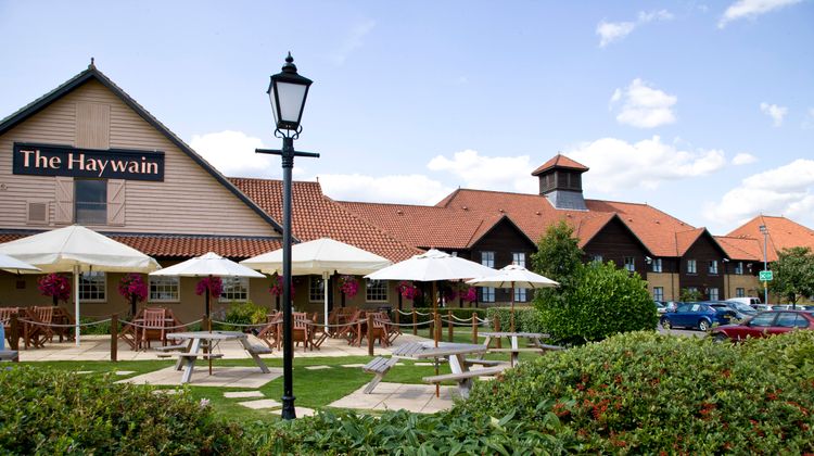 Premier Inn Basildon South Exterior