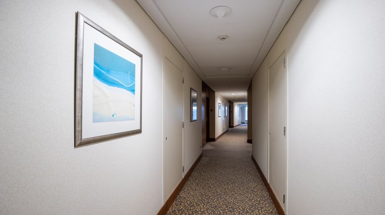 <b>Crowne Plaza Brussels Airport Lobby</b>. Images powered by <a href="https://www.leonardoworldwide.com/" title="Leonardo Worldwide" target="_blank">Leonardo</a>.