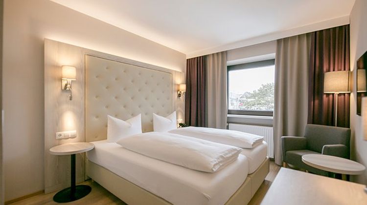 Hotel Sailer Room
