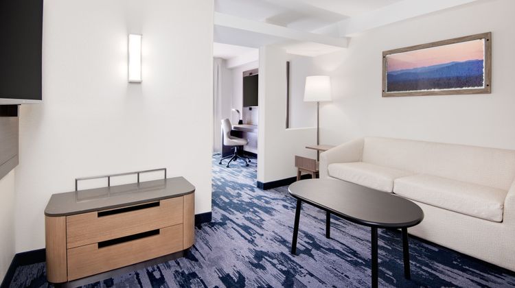Fairfield Inn & Suites Wilson Suite
