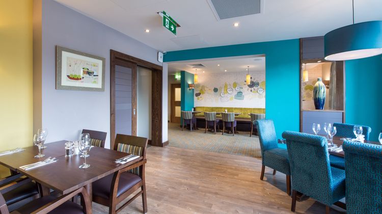 Premier Inn London Brentford Restaurant