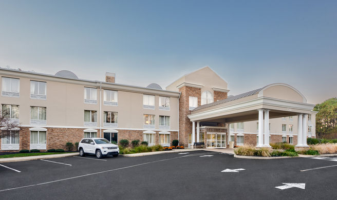 Holiday Inn Express Neptune Exterior