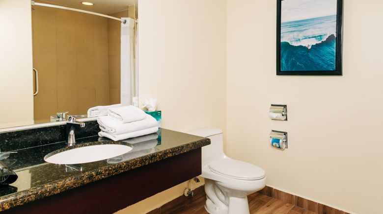 <b>Holiday Inn San Salvador Room</b>. Images powered by <a href="https://www.leonardoworldwide.com/" title="Leonardo Worldwide" target="_blank">Leonardo</a>.