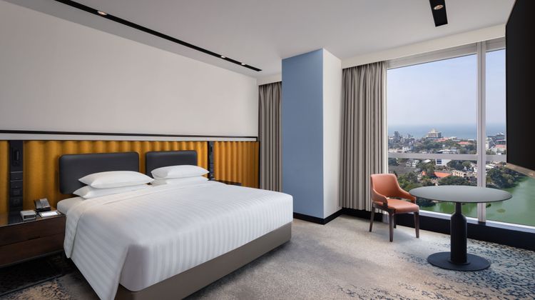 Courtyard by Marriott Colombo Room