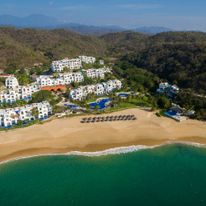 Camino Real Zaashila Huatulco