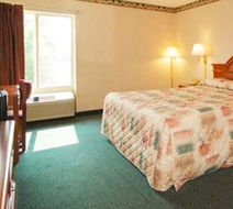 Beaver Dam Inn Room