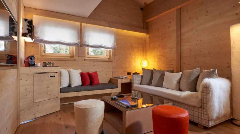 <b>Chandolin Boutique Hotel, a Design Hotel Suite</b>. Images powered by <a href="https://www.leonardoworldwide.com/" title="Leonardo Worldwide" target="_blank">Leonardo</a>.