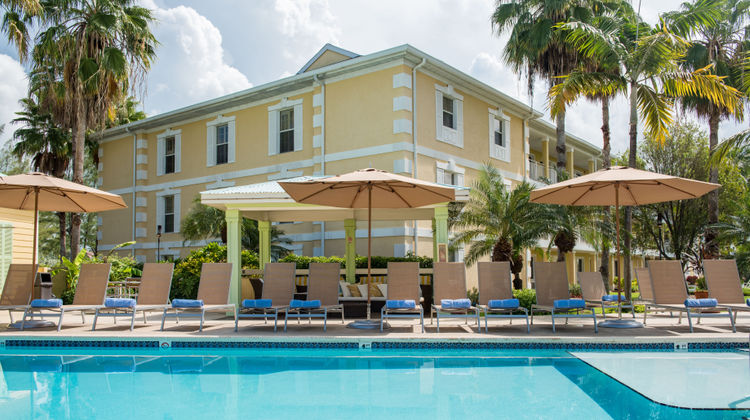 The Sunshine Hotel and Suites Pool