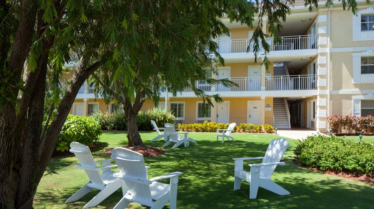 The Sunshine Hotel and Suites Exterior