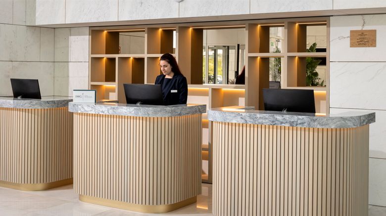 <b>Crowne Plaza Caparica Lisbon Lobby</b>. Images powered by <a href="https://www.leonardoworldwide.com/" title="Leonardo Worldwide" target="_blank">Leonardo</a>.