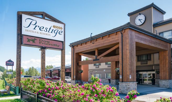 Prestige Inn Golden Exterior
