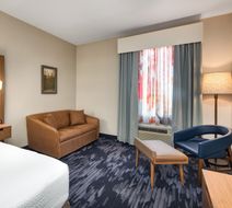 Fairfield Inn & Suites Toronto Oakville Room