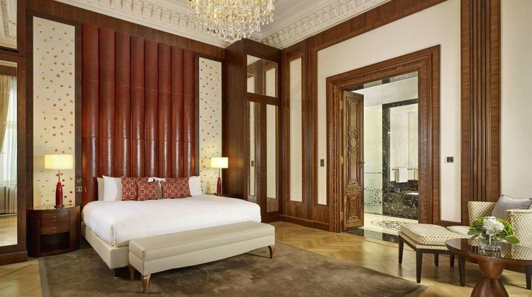 The Ritz-Carlton, Vienna Suite