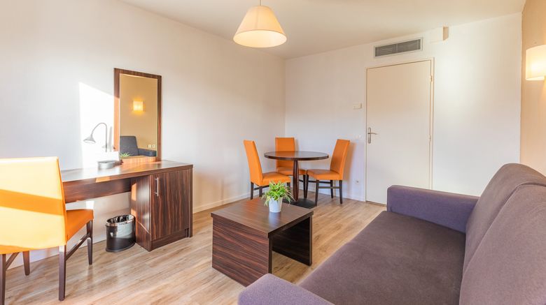 <b>Appart'City Geneve Gaillard Room</b>. Images powered by <a href="https://www.leonardoworldwide.com/" title="Leonardo Worldwide" target="_blank">Leonardo</a>.