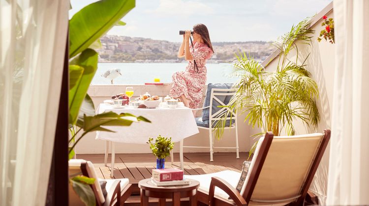 Four Seasons Hotel Bosphorus Exterior