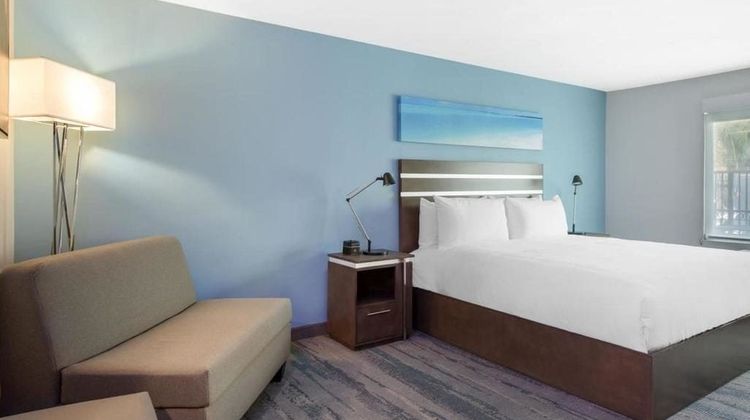 The Cove Hotel Room