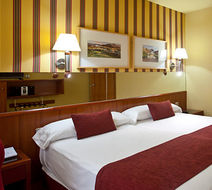 Hotel ILUNION Les Corts Spa Room