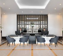 Marriott Exec Apts Manama Lobby