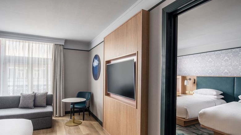 <b>Brussels Marriott Hotel Grand Place Room</b>. Images powered by <a href="https://www.leonardoworldwide.com/" title="Leonardo Worldwide" target="_blank">Leonardo</a>.