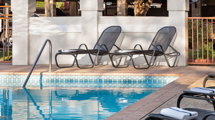 Holiday Inn Express Airport Pool