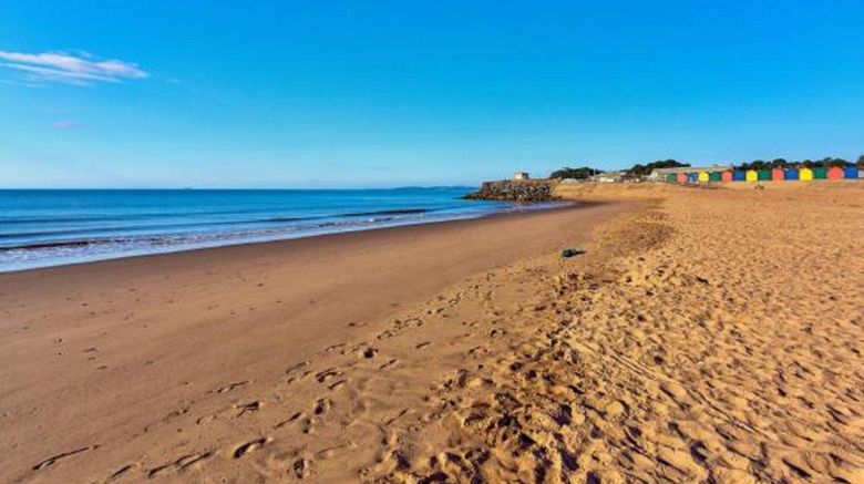 <b>Langstone Cliff Hotel Beach</b>. Images powered by <a href="https://www.leonardoworldwide.com/" title="Leonardo Worldwide" target="_blank">Leonardo</a>.