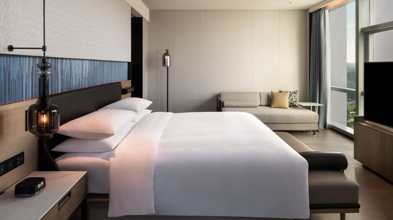 <b>Guangzhou Marriott Hotel Nansha Suite</b>. Images powered by <a href="https://www.leonardoworldwide.com/" title="Leonardo Worldwide" target="_blank">Leonardo</a>.