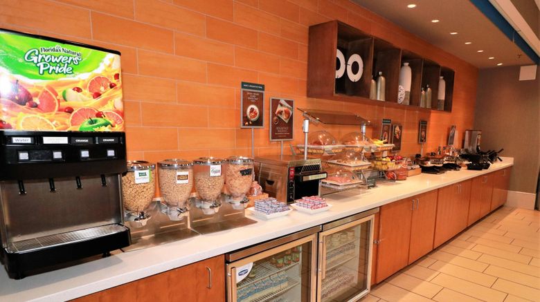 <b>SpringHill Suites San Antonio Downtown Restaurant</b>. Images powered by <a href="https://www.leonardoworldwide.com/" title="Leonardo Worldwide" target="_blank">Leonardo</a>.