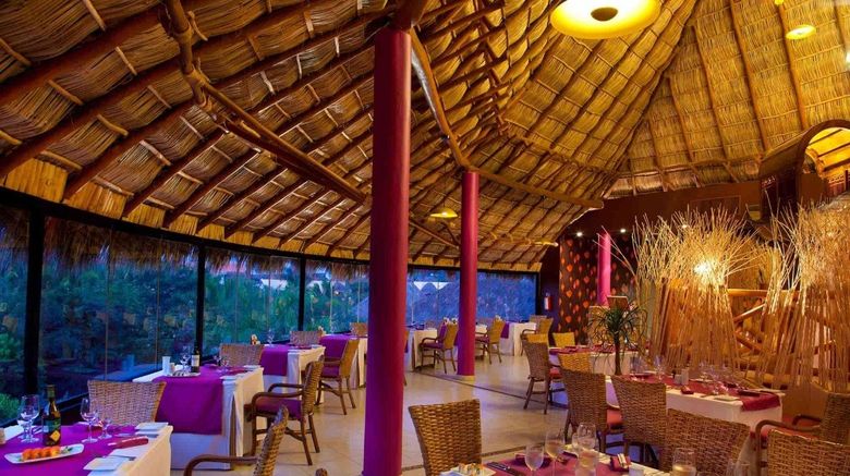 <b>Grand Palladium Vallarta Resort & Spa Restaurant</b>. Images powered by <a href="https://www.leonardoworldwide.com/" title="Leonardo Worldwide" target="_blank">Leonardo</a>.