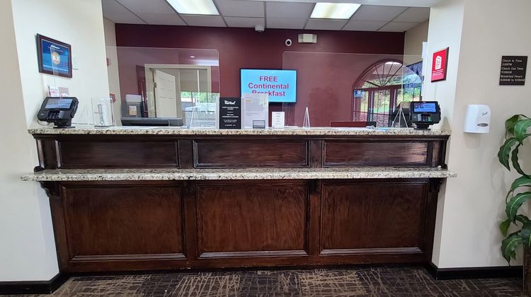 Red Roof Inn & Suites Commerce - Athens Lobby