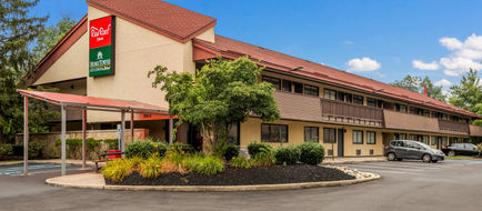 Red Roof Inn Princeton-Ewing Exterior