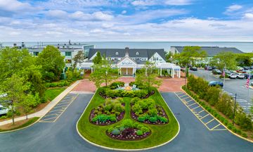 Sea Crest Oceanfront Resort