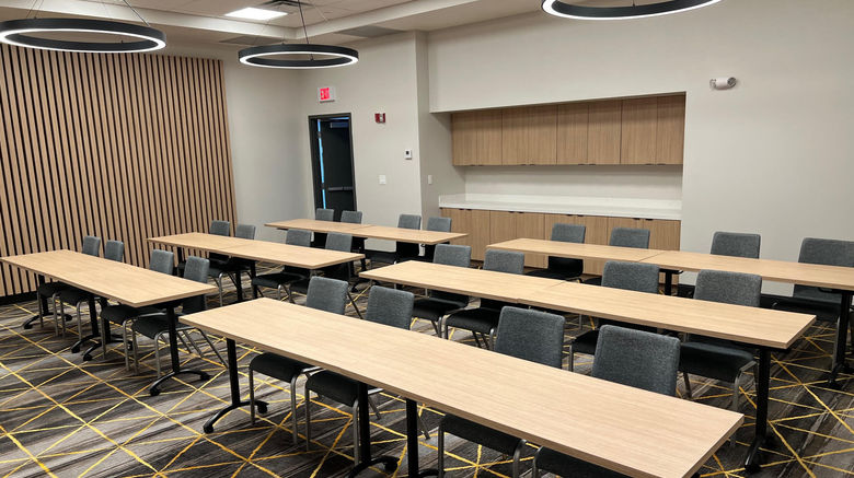 <b>Holiday Inn Orlando International Drive- Meeting</b>. Images powered by <a href="https://www.leonardoworldwide.com/" title="Leonardo Worldwide" target="_blank">Leonardo</a>.