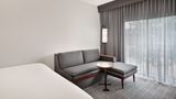 Courtyard by Marriott Memphis Airport Suite