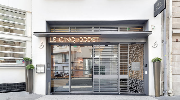 Hotel le Cinq Codet Exterior