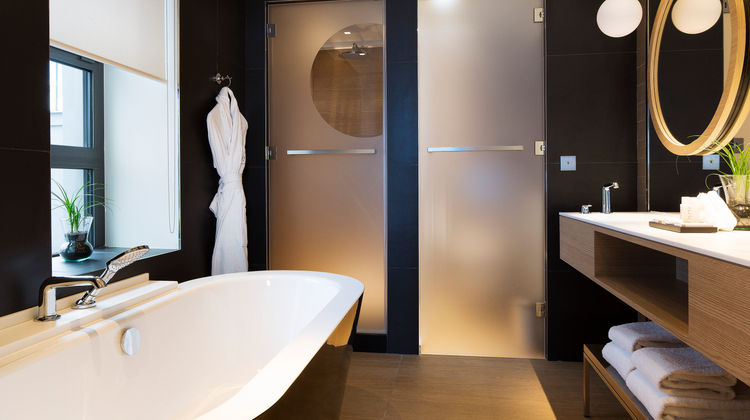 Hotel le Cinq Codet Suite