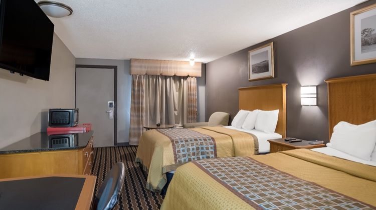 Scottish Inns New Cumberland Room