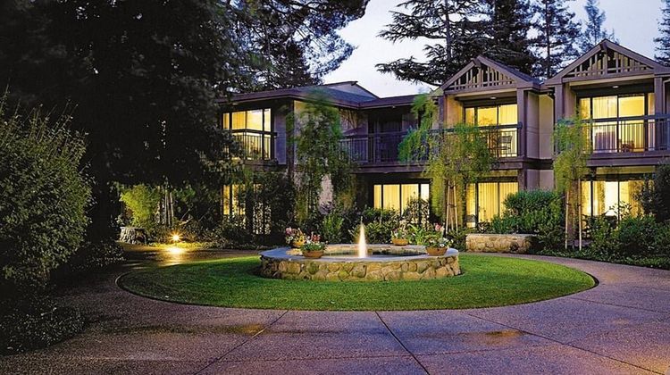 Creekside Inn Exterior